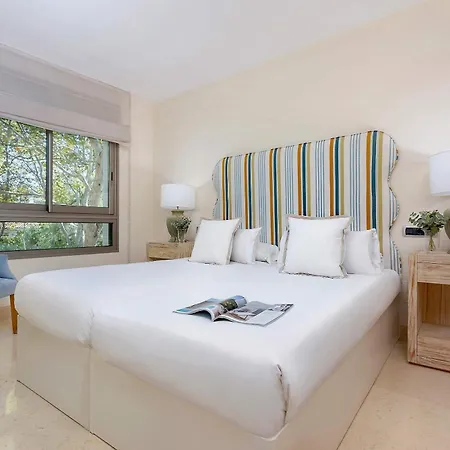 Genteel Jardines Del Principe Apartment *